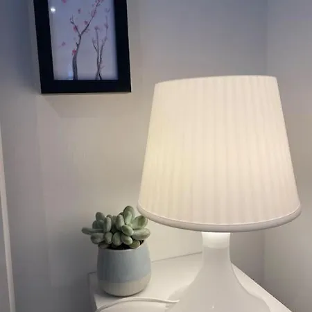 Edles In Mit Balkon Und Freisitz, Pkw-stellplatz