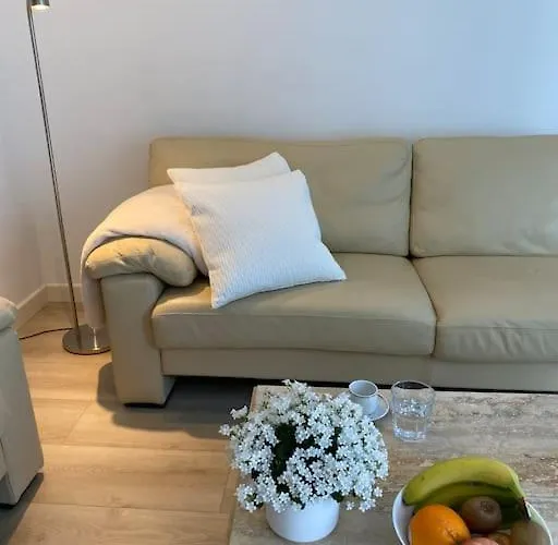 Edles In Mit Balkon Und Freisitz, Pkw-stellplatz Appartamento Hanau