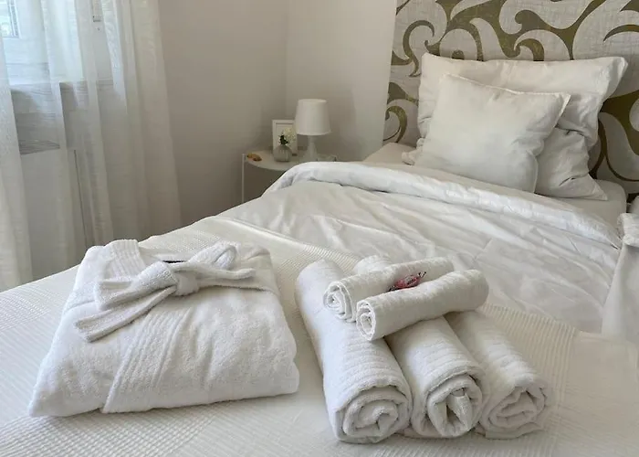 Edles In Mit Balkon Und Freisitz, Pkw-stellplatz Hanau