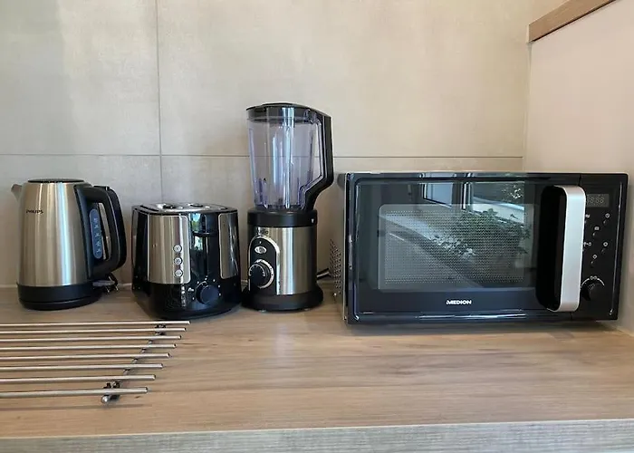 Edles In Mit Balkon Und Freisitz, Pkw-stellplatz * Hanau